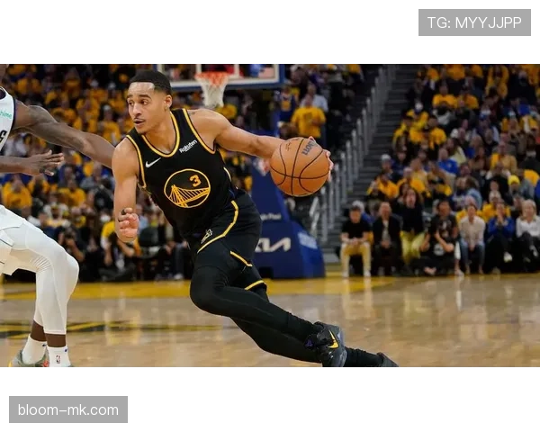 乔丹·汤普森训练完直接去超市买打折酸奶，这自律和抠门是真实存在的？